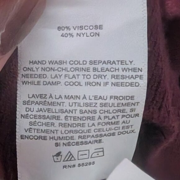 Express | Deep V Contrasting Sweater In Red/Burgundy - Picture 7 of 12